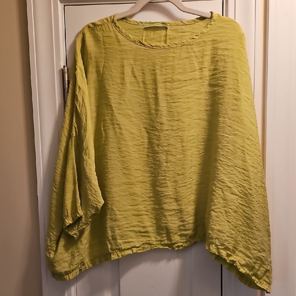 cut loose lime green/yellow Crinkle Linen-Blend Blouse